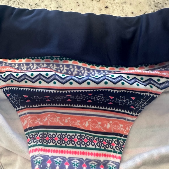 Colorful Patterned Bikini Set - Picture 4 of 7